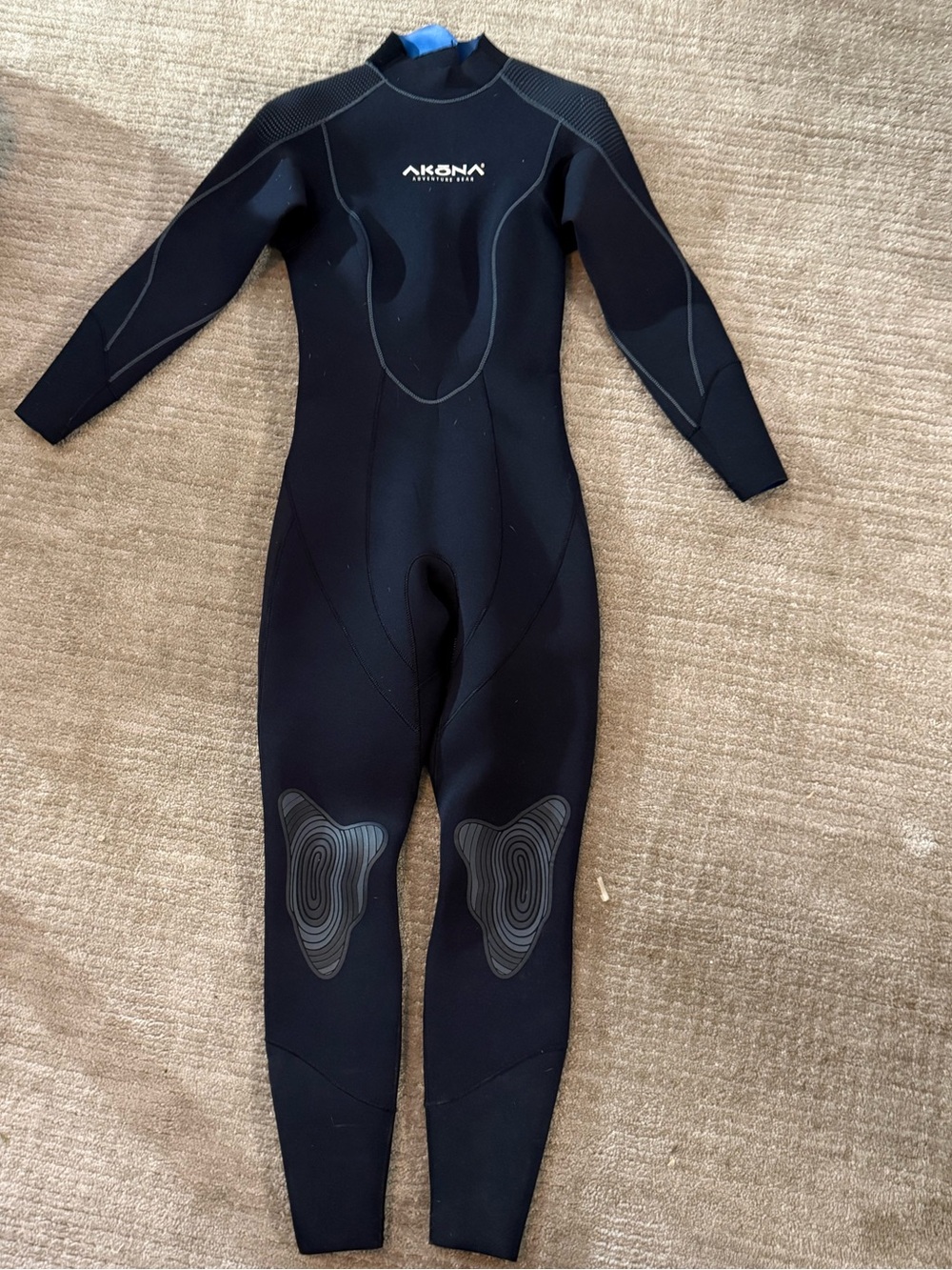 Women’s Full-Body Wetsuit in Black